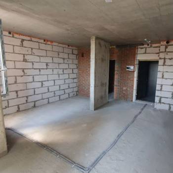 Продается 1-комнатная квартира, 37 м²