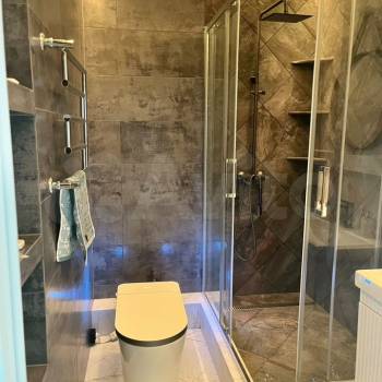 Продается 1-комнатная квартира, 50 м²