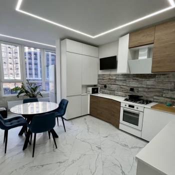 Продается 1-комнатная квартира, 50 м²