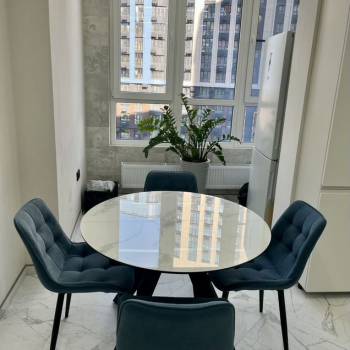 Продается 1-комнатная квартира, 50 м²