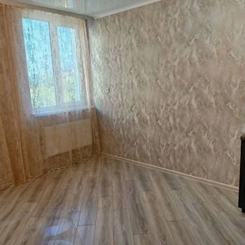 Продается 1-комнатная квартира, 42 м²