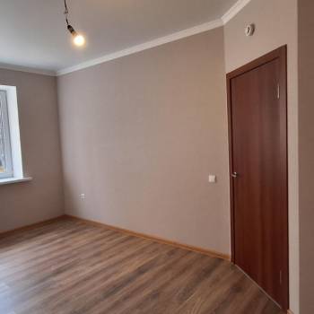Продается 1-комнатная квартира, 37 м²