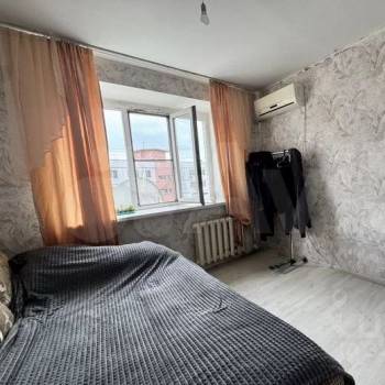 Продается 1-комнатная квартира, 41 м²