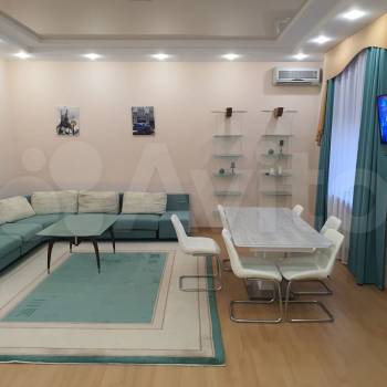 Сдается 2-х комнатная квартира, 100 м²