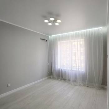 Продается 1-комнатная квартира, 37 м²