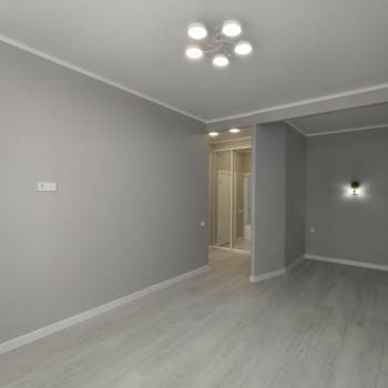 Продается 1-комнатная квартира, 37 м²