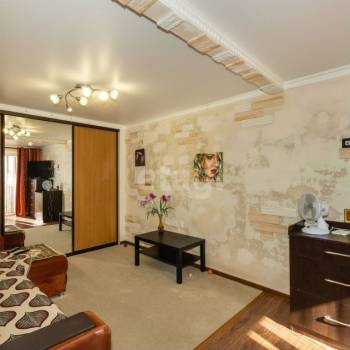 Продается 1-комнатная квартира, 32 м²