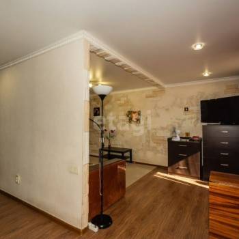 Продается 1-комнатная квартира, 32 м²