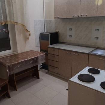 Продается 1-комнатная квартира, 38 м²