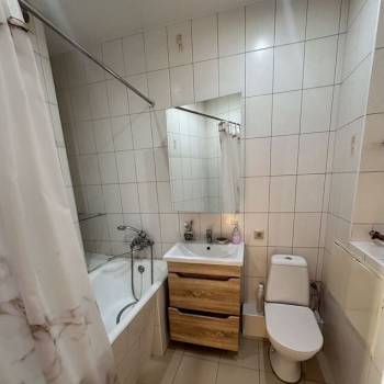 Продается 1-комнатная квартира, 55,3 м²