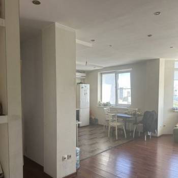 Продается Многокомнатная квартира, 104,5 м²