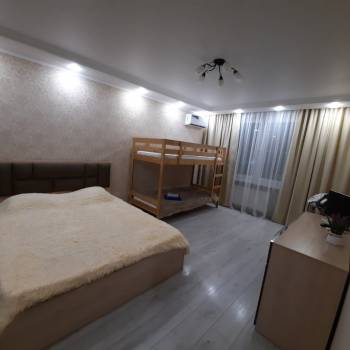 Продается 1-комнатная квартира, 39 м²