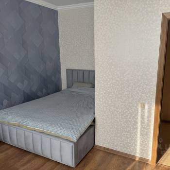 Продается 1-комнатная квартира, 37 м²
