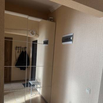 Продается 1-комнатная квартира, 37 м²