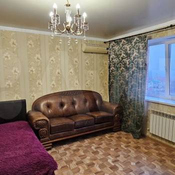 Продается 1-комнатная квартира, 39,8 м²