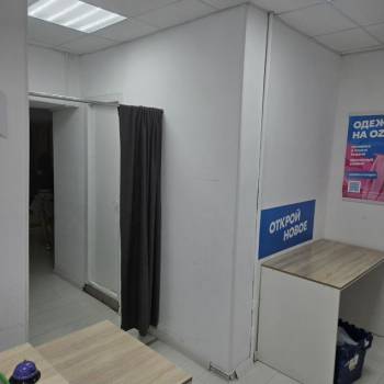 Продается Нежилое помещение, 211 м²