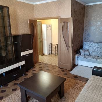 Сдается 1-комнатная квартира, 38 м²