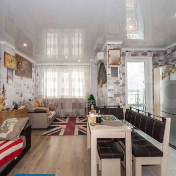 Продается 1-комнатная квартира, 38 м²