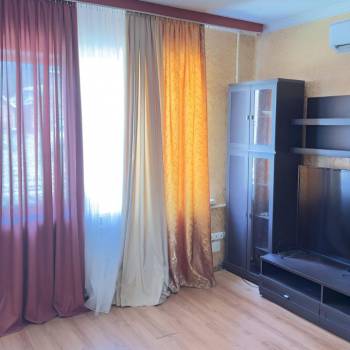 Продается Дом, 300 м²