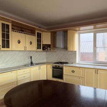 Продается Дом, 300 м²