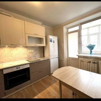 Сдается 2-х комнатная квартира, 64 м²