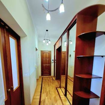 Продается Многокомнатная квартира, 95 м²