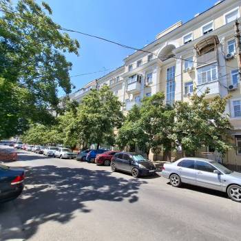 Продается Многокомнатная квартира, 95 м²