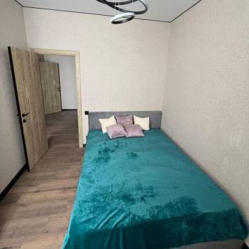 Продается 1-комнатная квартира, 35 м²