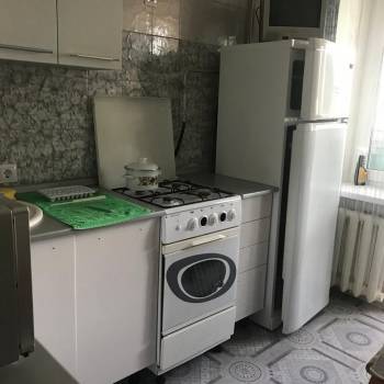 Продается 1-комнатная квартира, 37 м²