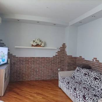 Продается Многокомнатная квартира, 100 м²