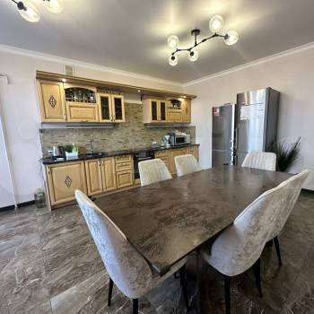 Продается 3-х комнатная квартира, 105 м²