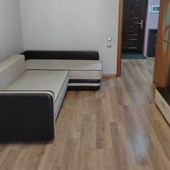 Продается 1-комнатная квартира, 37 м²