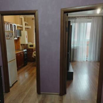 Продается 1-комнатная квартира, 37 м²