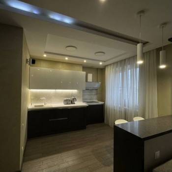 Продается 2-х комнатная квартира, 85 м²