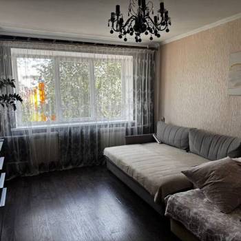Продается 1-комнатная квартира, 49,5 м²