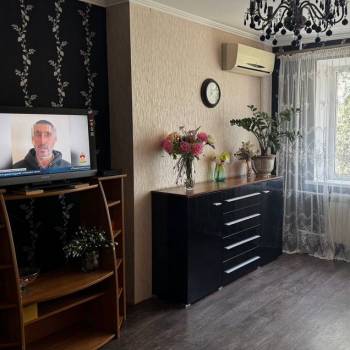 Продается 1-комнатная квартира, 49,5 м²