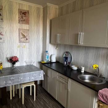 Продается 1-комнатная квартира, 49,5 м²