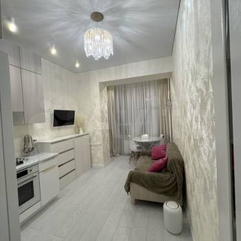 Продается 1-комнатная квартира, 37 м²