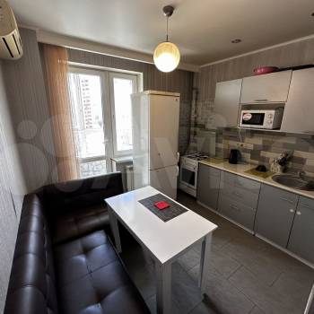 Продается 1-комнатная квартира, 35,2 м²