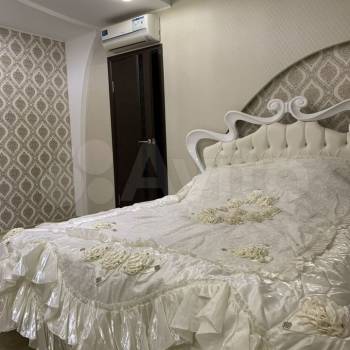 Продается Многокомнатная квартира, 102 м²