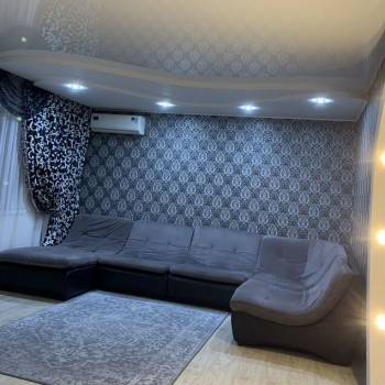 Продается Многокомнатная квартира, 102 м²