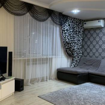 Продается Многокомнатная квартира, 102 м²