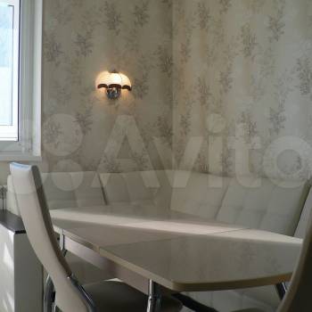 Продается 1-комнатная квартира, 42,7 м²