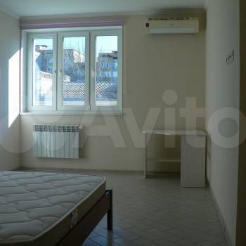 Продается 1-комнатная квартира, 42,7 м²