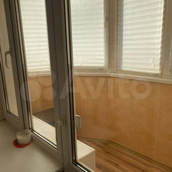 Продается 1-комнатная квартира, 37,7 м²