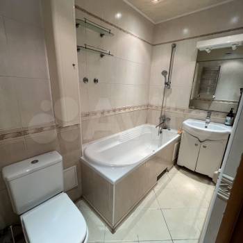 Сдается Многокомнатная квартира, 75 м²