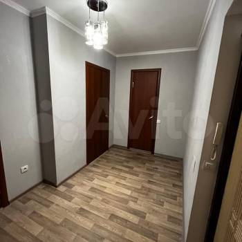Продается 1-комнатная квартира, 53,3 м²