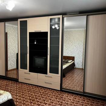 Продается 1-комнатная квартира, 53,3 м²