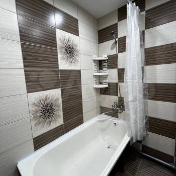 Продается 1-комнатная квартира, 53,3 м²