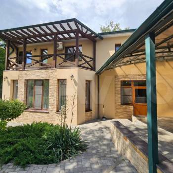 Продается Дом, 205 м²